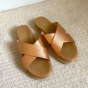 Vince Camuto platform slides
